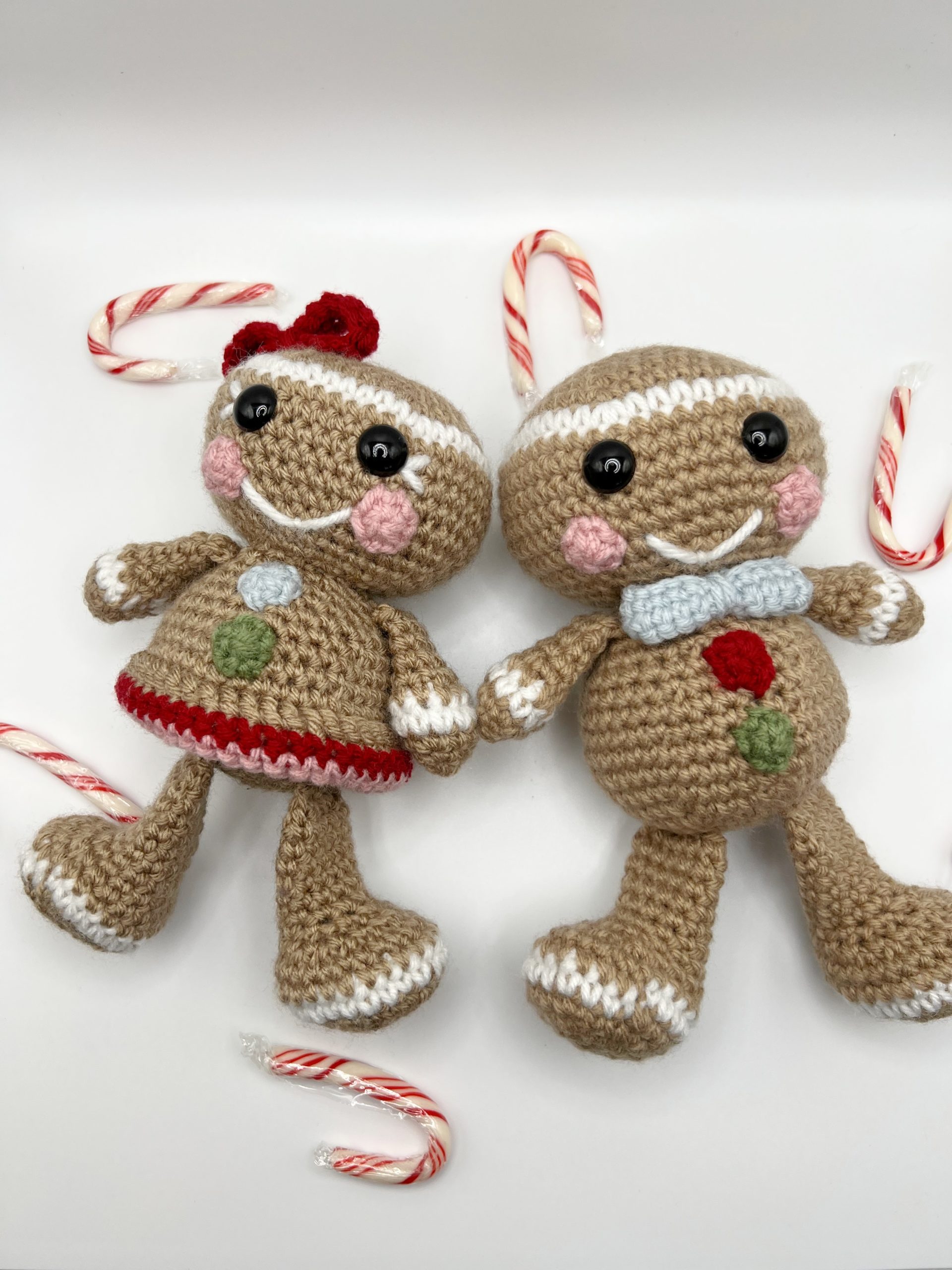 Gingerbread Boy and Girl Crochet Pattern