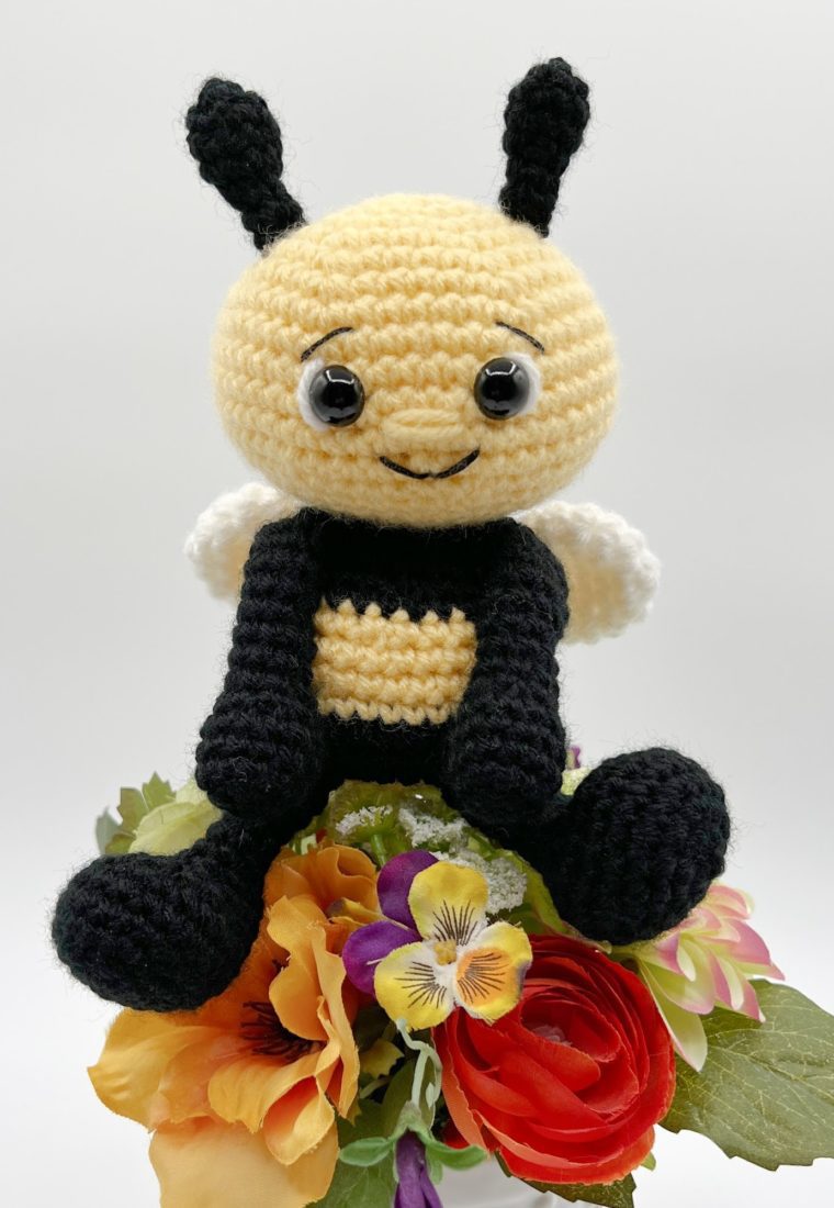 Blossom the Bee Crochet Pattern